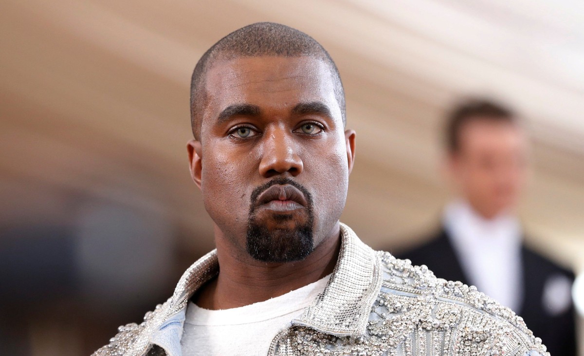 2016-12-01t114510z-1-lynxmpecb02f9-rtroptp-4-music-kanyewest.jpg