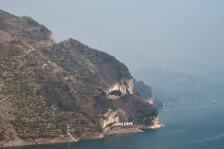 ap25056123548716.jpg