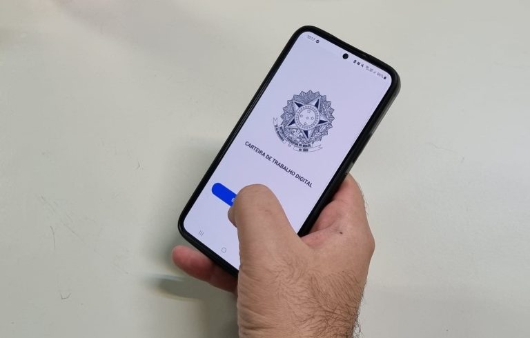 carteiradetrabalho1.jpg