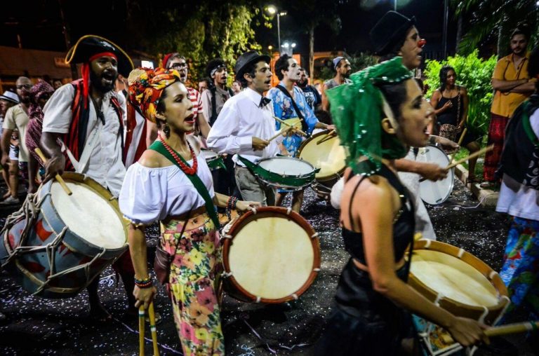 suburbaque-bloco-carnavalesco-renan-xavier.jpeg