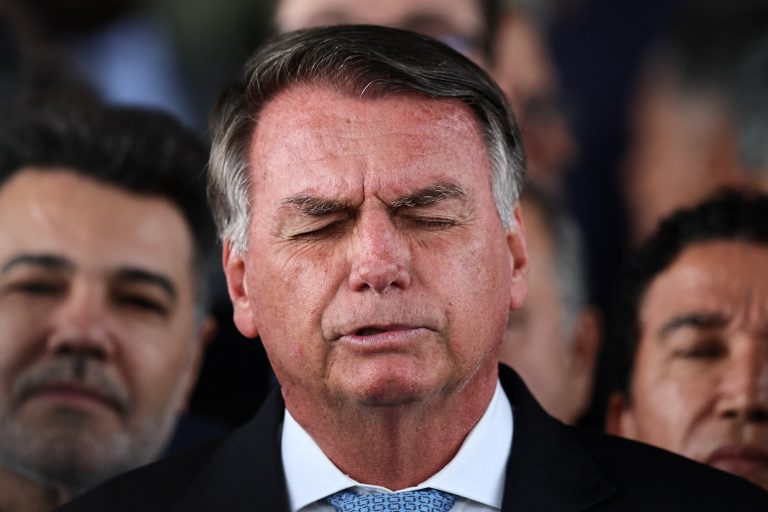 2025-03-26t171733z-1326150228-rc25ldasecnv-rtrmadp-3-brazil-bolsonaro.jpg