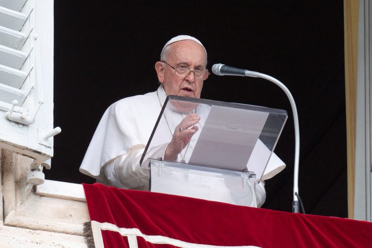 2023-10-29t120428z-53422273-rc2c24a2orqj-rtrmadp-3-pope-angelus.jpg