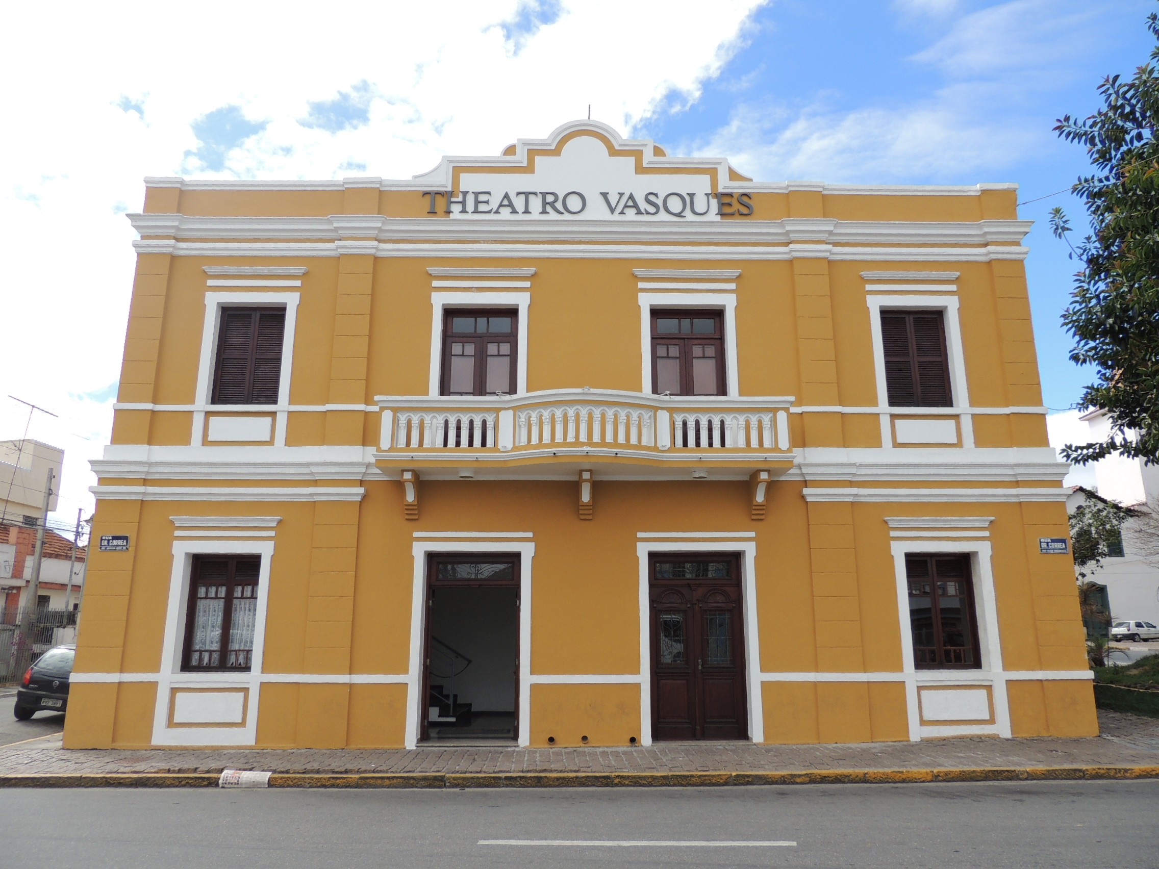 Theatro Vasques é reaberto nesta terça-feira em Mogi das Cruzes