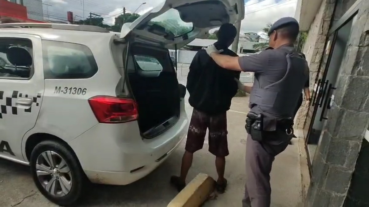 Homem é preso após roubar mercado e ameaçar funcionários com faca em Santa Isabel