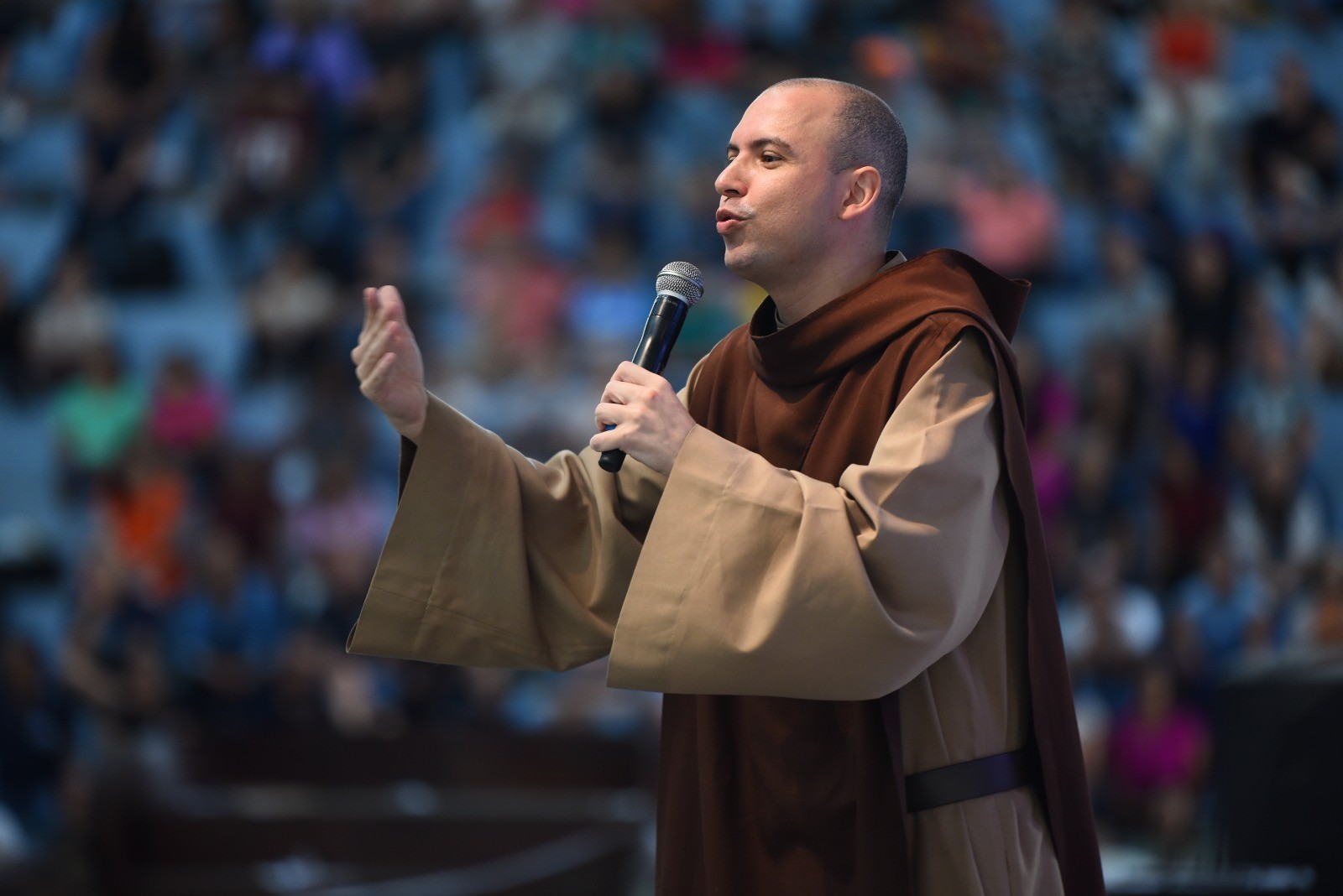 Com Frei Gilson e oito dias de oração, acampamento católico de Páscoa da Canção Nova espera reunir 80 mil fiéis em Cachoeira Paulista, SP