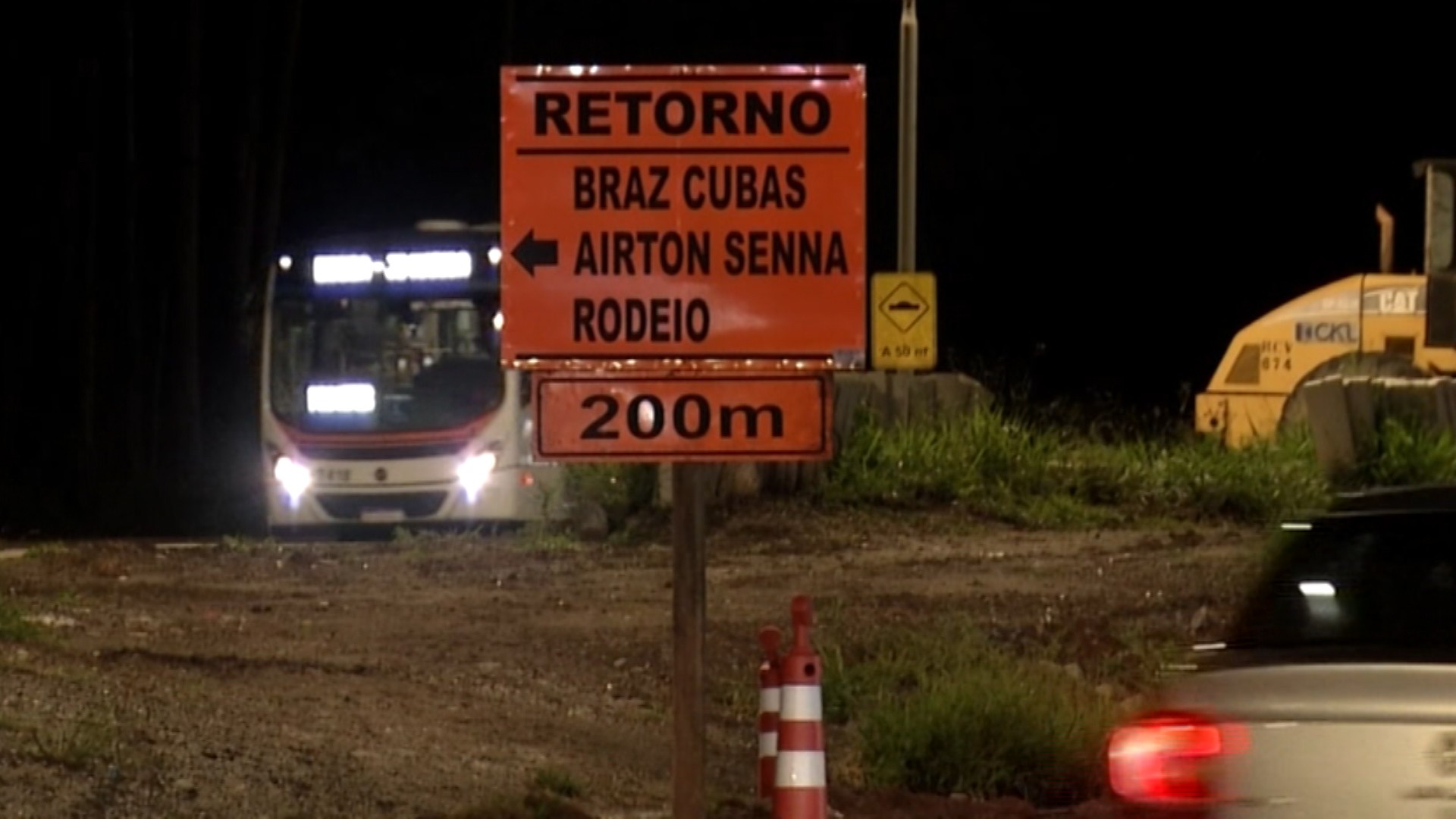 Motoristas reclamam de falta de sinalização e de iluminação precária na obra do Corredor Nordeste em Mogi das Cruzes | Mogi das Cruzes e Suzano
