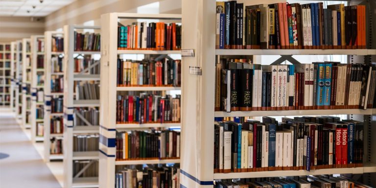 library-488690.jpg