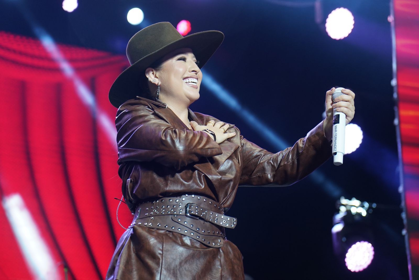 Mari Fernandez reforça foco no sertanejo, mas afirma incluir forró e piseiro nos shows de São João: ‘Nordeste tem pedido a Mari do antigo testamento’ | São João na Paraíba
